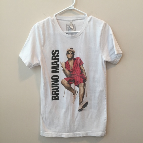 Bruno Mars World Tour 24K Magic T-Shirt - Picture 1 of 2